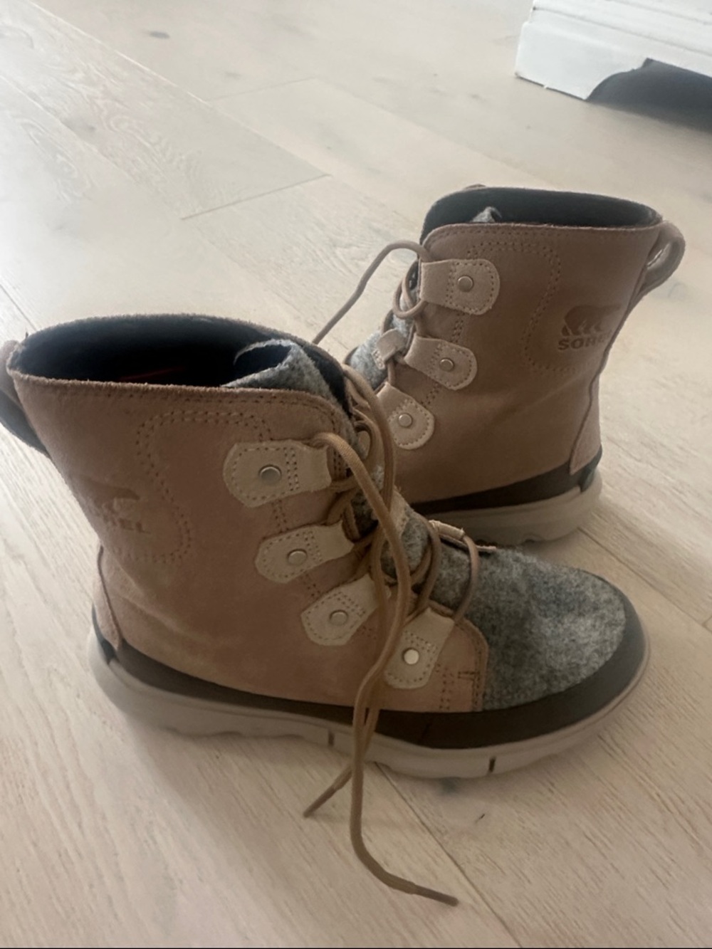 Sorel Kids Lace-Up Winter Boots in Brown and Gray